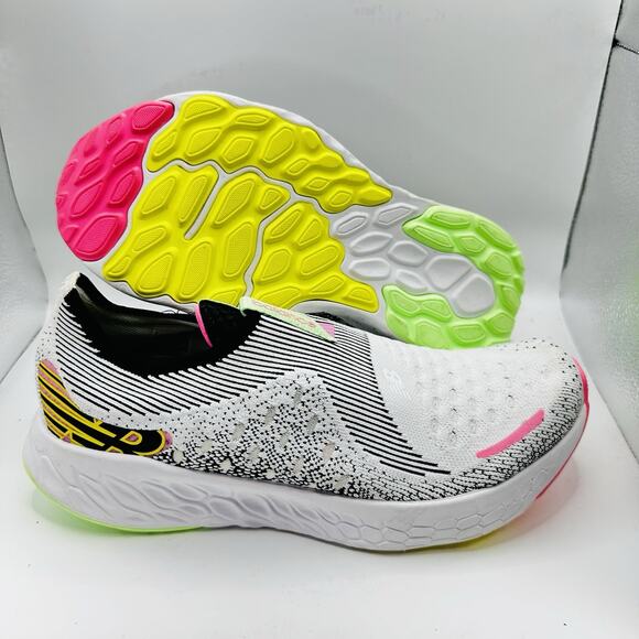 Size 9 - New Balance Fresh Foam X 1080 White Vibrant Green 2022 - W1080SLM - Picture 1 of 8